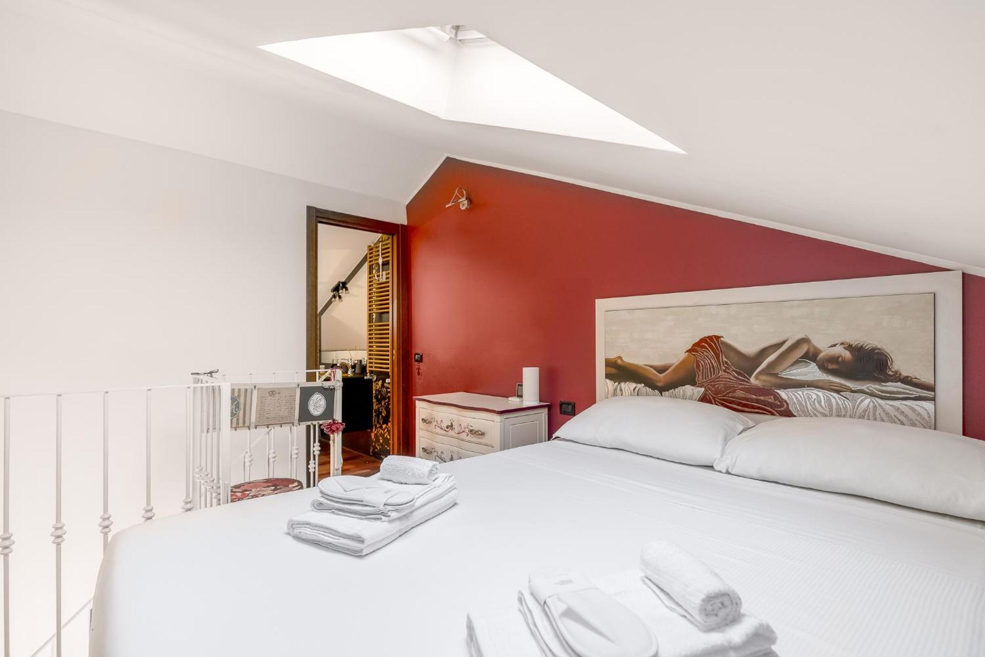 Bright Loft - Free Private Parking Apartment Милано Екстериор снимка
