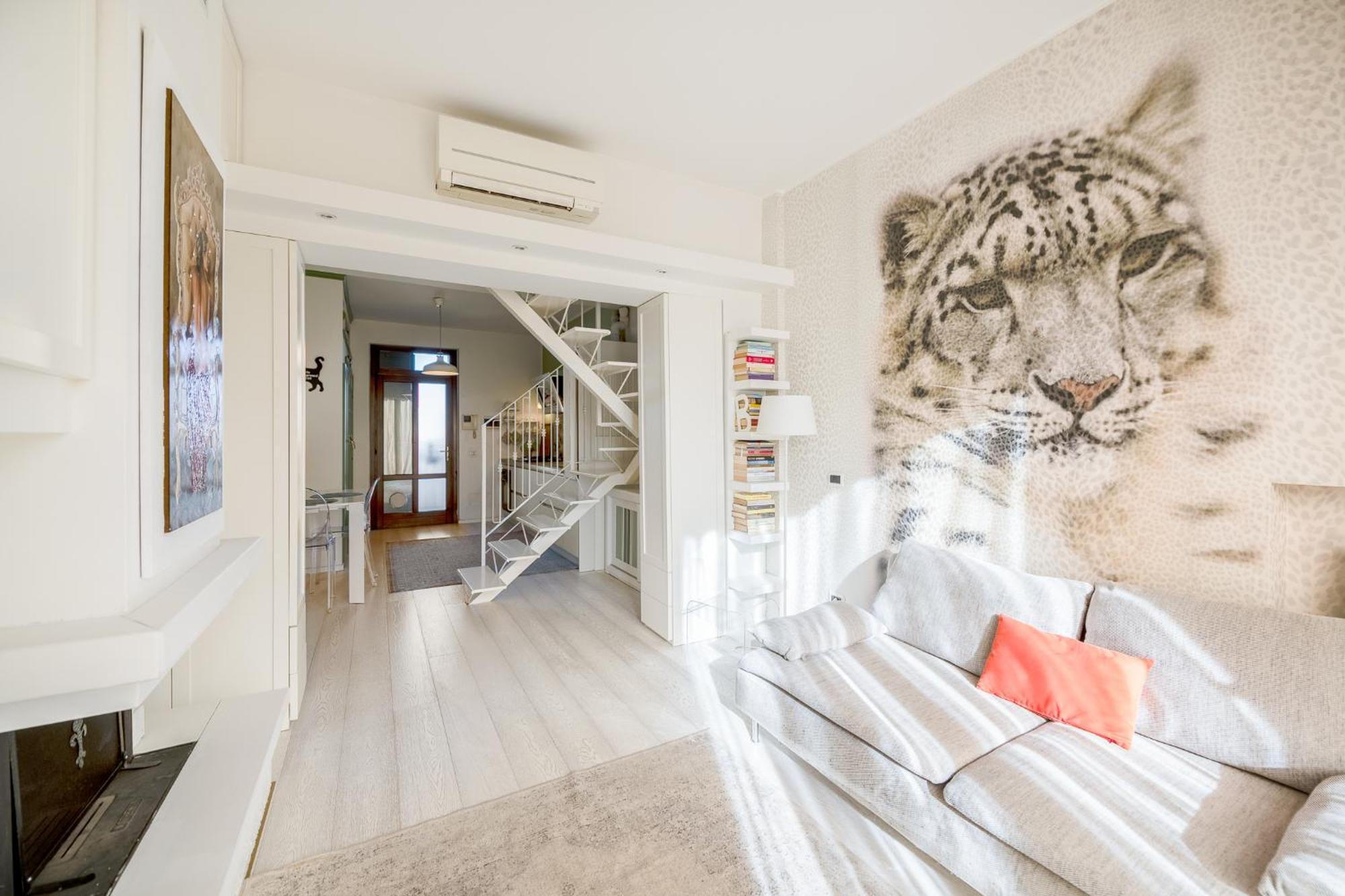 Bright Loft - Free Private Parking Apartment Милано Екстериор снимка
