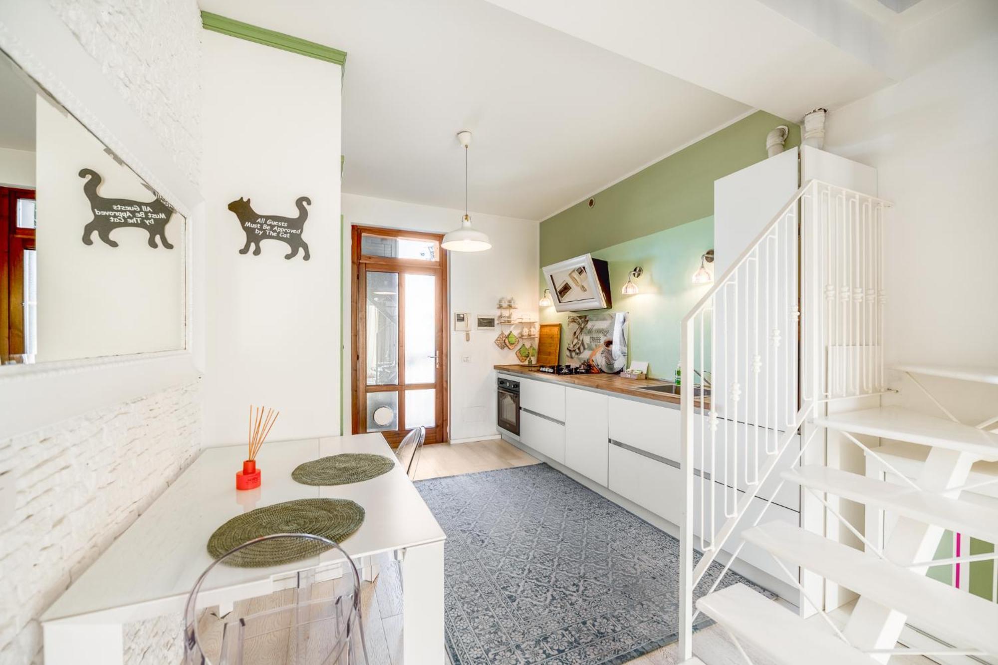 Bright Loft - Free Private Parking Apartment Милано Екстериор снимка