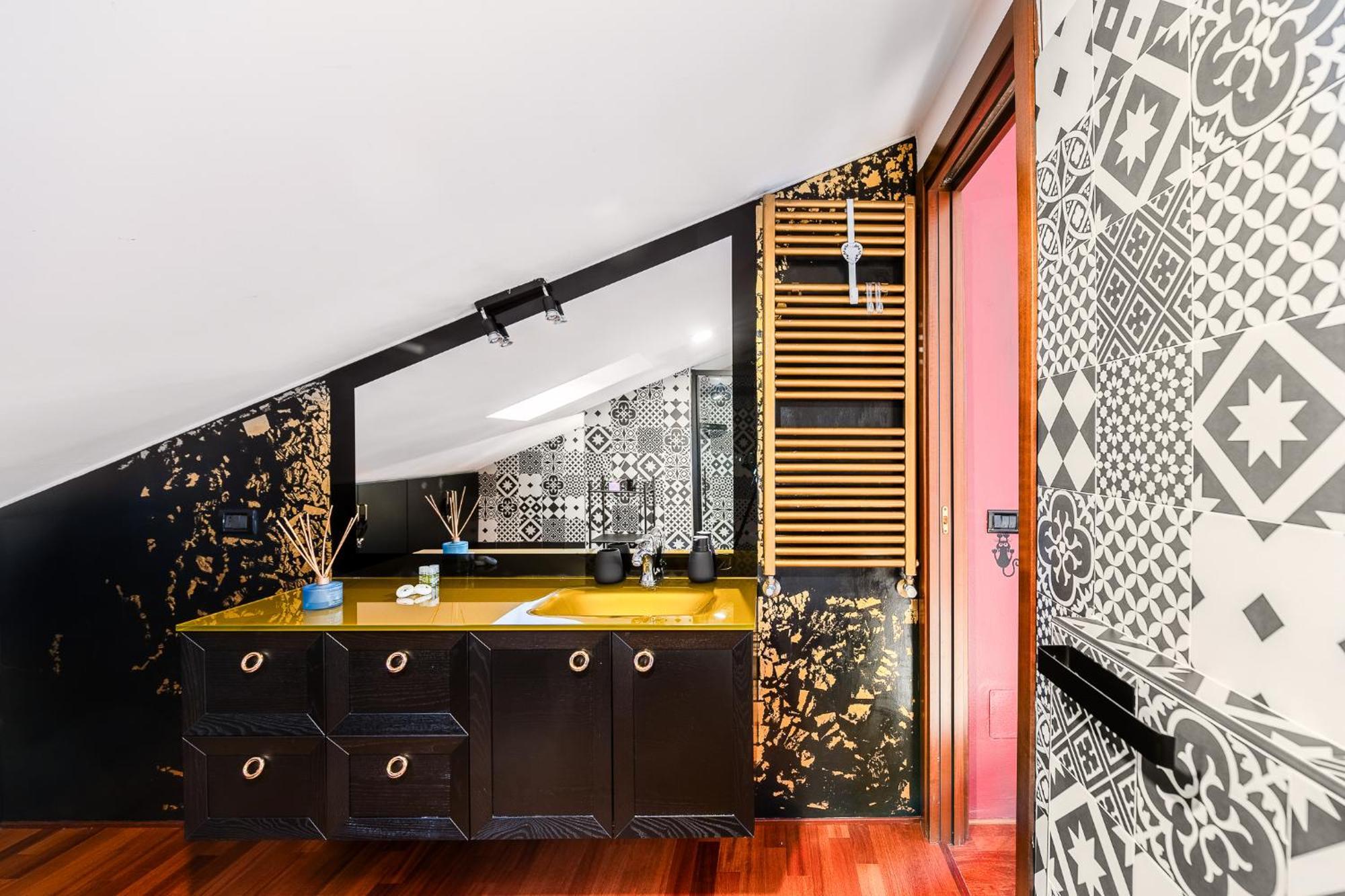 Bright Loft - Free Private Parking Apartment Милано Екстериор снимка